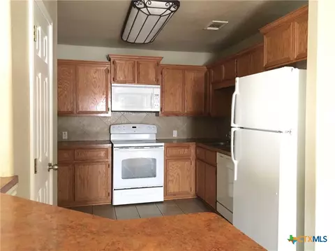 Kitchen - 3003 Baldwin Loop, Killeen, TX 76549 photo 3 of 3