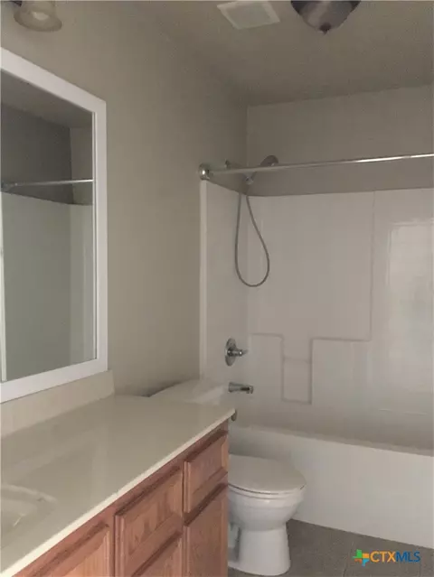 Bath - 3003 Baldwin Loop, Killeen, TX 76549 photo 4 of 6