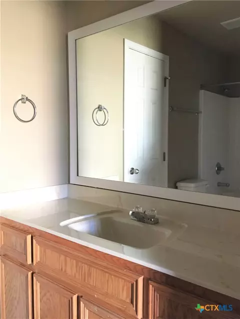 Bath - 3003 Baldwin Loop, Killeen, TX 76549 photo 6 of 6
