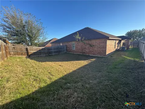 Exterior - 3003 Baldwin Loop, Killeen, TX 76549 photo 3 of 4
