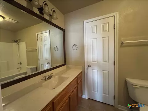 Bath - 3003 Baldwin Loop, Killeen, TX 76549 photo 3 of 6