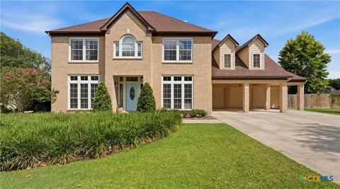 257 Las Brisas Blvd, Seguin, TX 78155