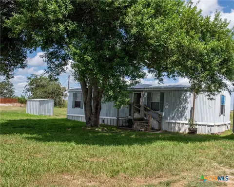 102 Harrison St, Victoria, TX 77904