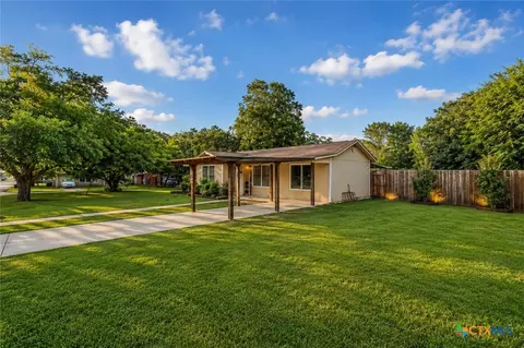 140 Hillcrest Dr, Luling, TX 78648 photo 31