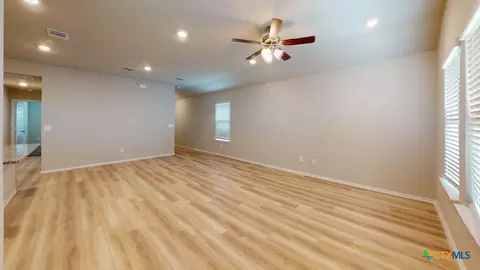 573 Hector Loop, Georgetown, TX 78626 photo 11