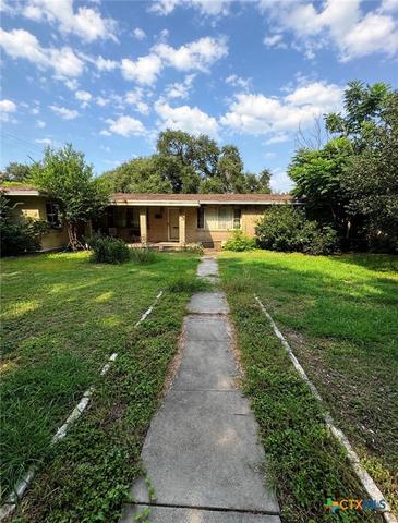 803 Lawndale Ave, Victoria, TX 77901