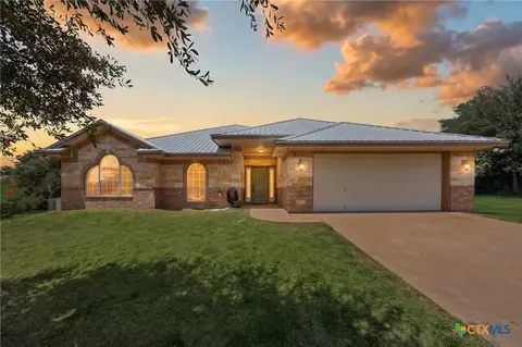 24 Ridgewood Dr, Belton, TX 76513