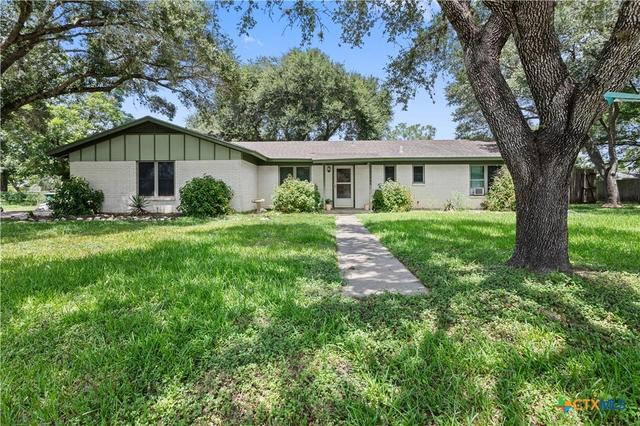 106 Aberdeen St, Victoria, TX 77904