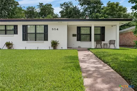 554 Brookhollow Dr, Port Lavaca, TX 77979