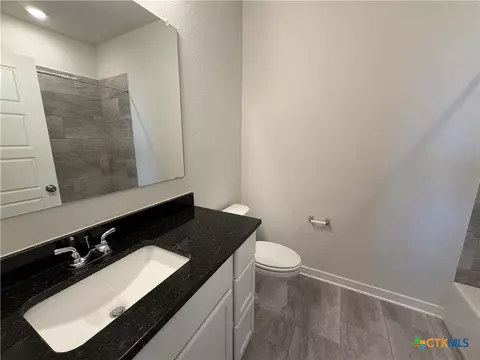 Bath - 6906 Mcgregor Loop, Killeen, TX 76549 photo 5 of 6