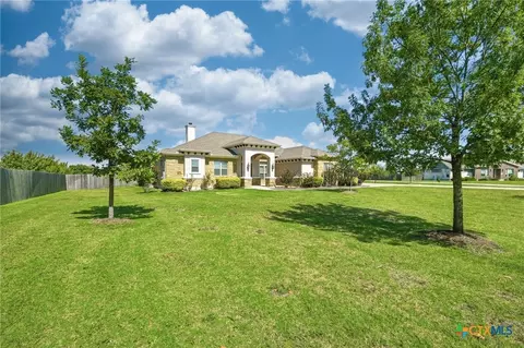 120 W Vienna Dr, Hutto, TX 78634