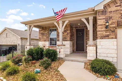 Exterior - 405 Kitty Hawk Rd, Georgetown, TX 78633 photo 4 of 11
