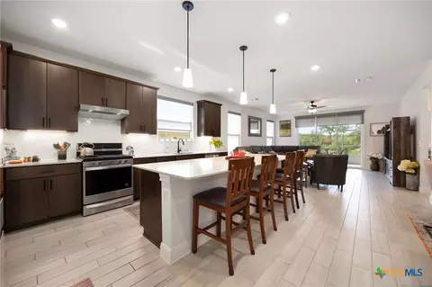 Kitchen - 405 Kitty Hawk Rd, Georgetown, TX 78633 photo 3 of 7