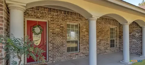 108 Deer Ridge Dr, La Vernia, TX 78121