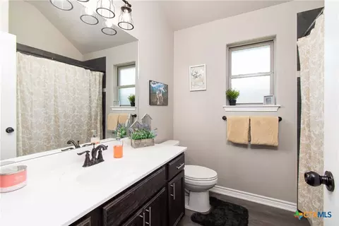 Bath - 3841 Green Tree Loop, Temple, TX 76502 photo 2 of 2