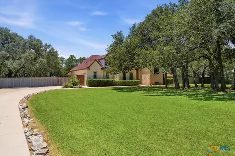 1017 Mountain Dr, San Marcos, TX 78666