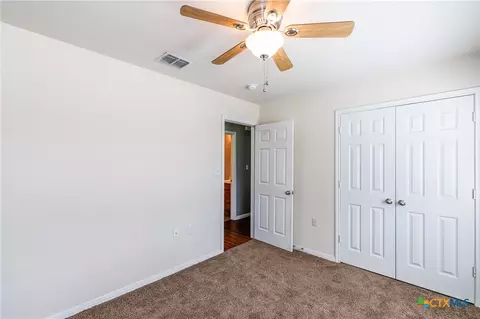 Bedroom - 186 Talon, Luling, TX 78648 photo 2 of 3