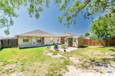 Exterior - 186 Talon, Luling, TX 78648 photo 2 of 7