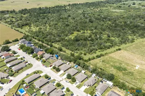 View/Area - 186 Talon, Luling, TX 78648 photo 6 of 6