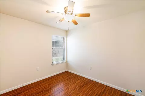 Bedroom - 186 Talon, Luling, TX 78648 photo 3 of 3
