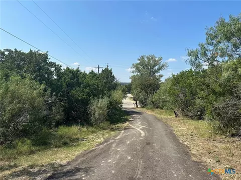 1105 Hillyer St, San Marcos, TX 78666