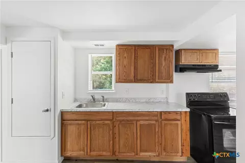 Kitchen - 2601 2603 Summer Ave, Waco, TX 76708 photo 2 of 3