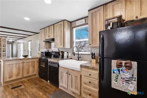 Kitchen - 285 Brianna Ct, Von Ormy, TX 78073 photo 1 of 1