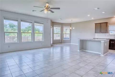 1825 Cow House Ct, Copperas Cove, TX 76522