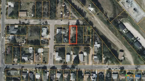 2006 Saint Louis St, Gatesville, TX 76528