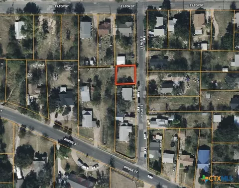 210 S 19th St, Gatesville, TX 76528