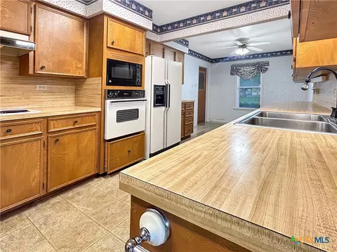 Kitchen - 802 E 14th St, Cameron, TX 76520 photo 3 of 3