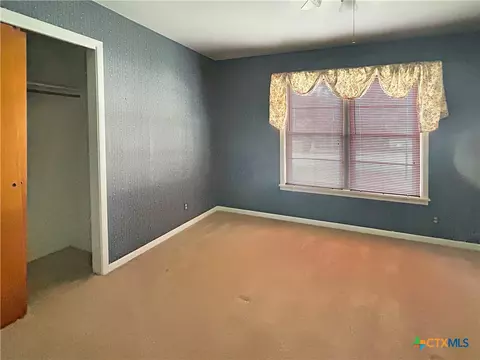 Bedroom - 802 E 14th St, Cameron, TX 76520 photo 2 of 4