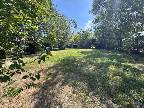 509 S Ann St, Port Lavaca, TX 77979