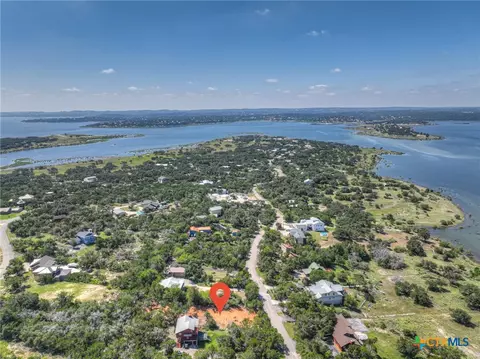 1919 Lakeshore Dr, Canyon Lake, TX 78133