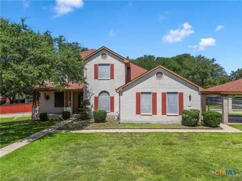 570 Crossland Dr, Killeen, TX 76543