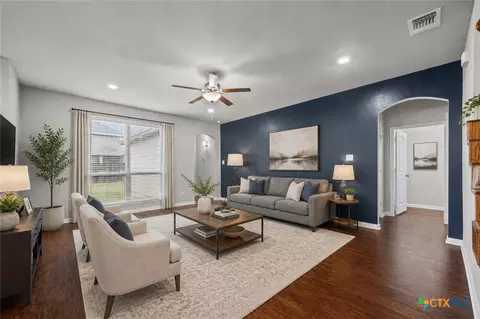 811 S Clanton Cv, Killeen, TX 76542