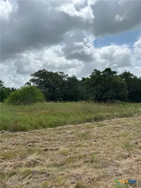 176 Loop Rd, Seadrift, TX 77983 photo 7