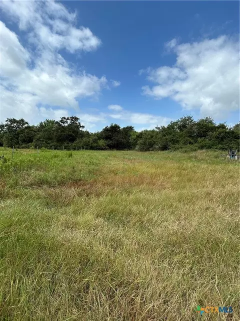 176 Loop Rd, Seadrift, TX 77983 photo 9