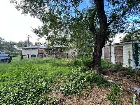 Exterior - 509 Pershing St, Luling, TX 78648 photo 1 of 2