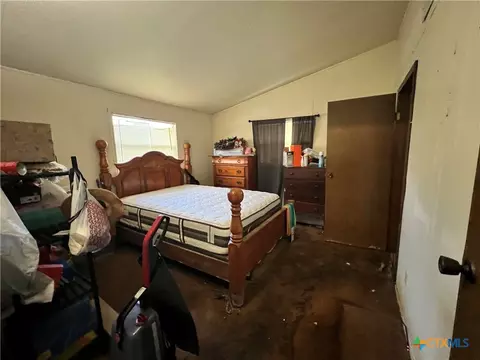 Bedroom - 509 Pershing St, Luling, TX 78648 photo 1 of 3