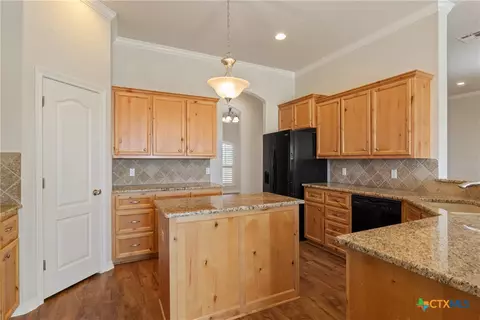 Kitchen - 10559 Hartrick Bluff Rd, Temple, TX 76502 photo 1 of 4