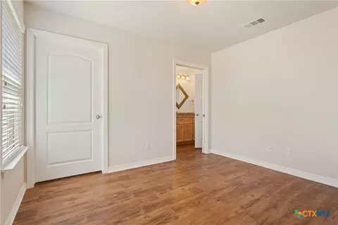 Bedroom - 10559 Hartrick Bluff Rd, Temple, TX 76502 photo 7 of 7