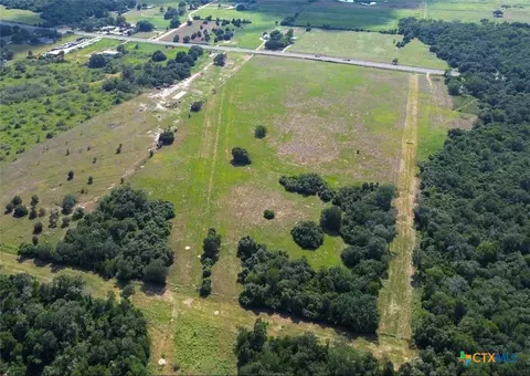 tbd Us Highway 77s, Hallettsville, TX 77964