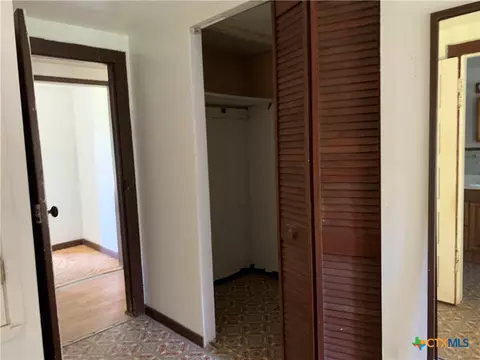 Entry Way - Undisclosed, Smiley, TX 78159 photo 1 of 2