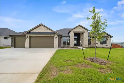 2021 Bluff Dr, Nolanville, TX 76559