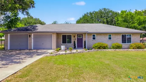 108 Owl Rd, Victoria, TX 77905