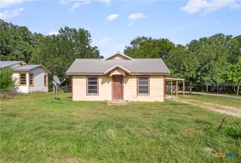 201 N Kings Trl, Little River Academy, TX 76554