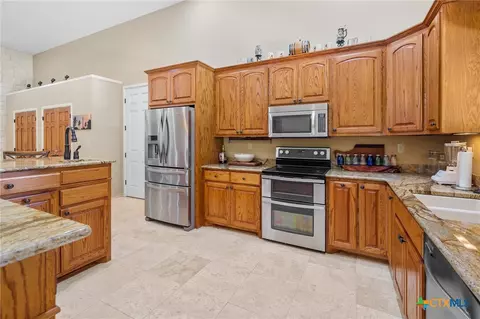 Kitchen - 166 Post Oak Bnd, Inez, TX 77968 photo 5 of 5