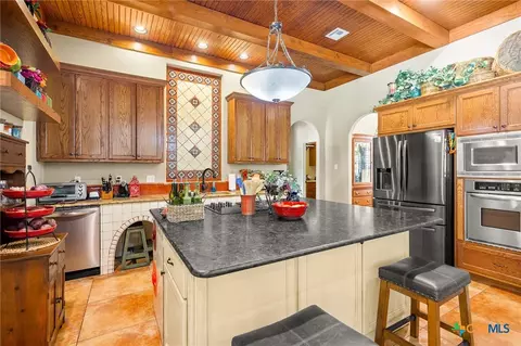Kitchen - 166 Post Oak Bnd, Inez, TX 77968 photo 1 of 5