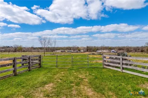 839 Smith Rd, Rockdale, TX 76567